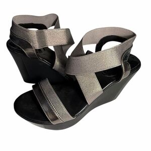 Charlies By Charles David Black and Gray Wedge Heel Women's Sandals Sz 7
